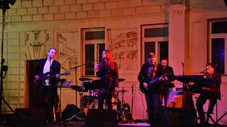 FIMBA After party na Narodnom trgu uz bend Songbusters FIMBA After party na Narodnom trgu uz bend Songbusters
