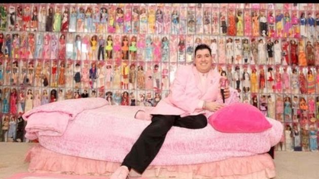 I’m Addicted To Barbie (thumbnail)