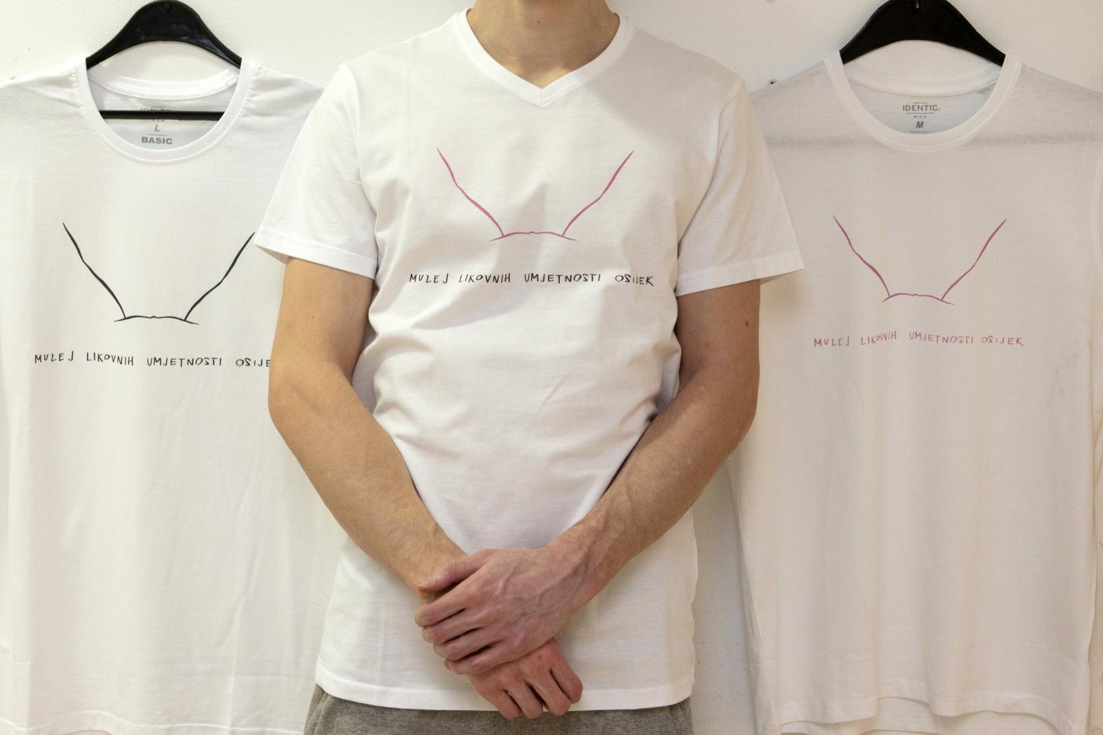 Izložbom ”Pičkin dim” 80 umjetnika uputilo tihi prosvjed protiv cenzure umjetnosti Izložbom ”Pičkin dim” 80 umjetnika uputilo tihi prosvjed protiv cenzure umjetnosti