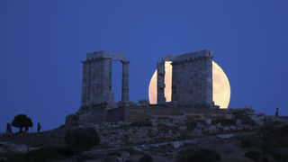 Pogled na pomrčina Mjeseca iz Grčke Pogled na pomrčina Mjeseca iz Grčke