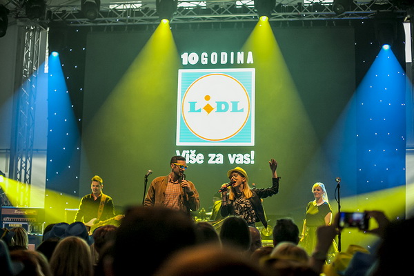 Više od 1500 Lidlovaca proslavilo svoj dan na Jarunu uz Severinu i Parni Valjak