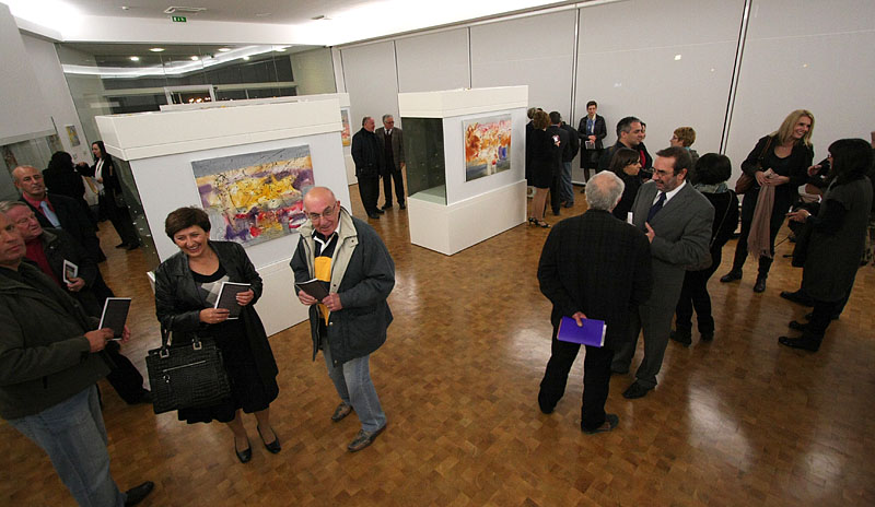 ‘Ples sjena’ – izložba slika Oksane Veber