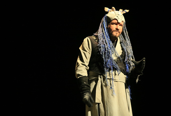 Rijeka, 250212.
U organizaciji muzeja starih racunala Peek & Poke u Hrvatskom kulturnom domu (HKD) na Susaku prikazana je prva klingonska opera na svijetu u izvedbi nizozemskog teatra Zeebelt. Opera pod nazivom U na jeziku je Klingonaca, izmisljenog ratni Rijeka, 250212.
U organizaciji muzeja starih racunala Peek & Poke u Hrvatskom kulturnom domu (HKD) na Susaku prikazana je prva klingonska opera na svijetu u izvedbi nizozemskog teatra Zeebelt. Opera pod nazivom U na jeziku je Klingonaca, izmisljenog ratni