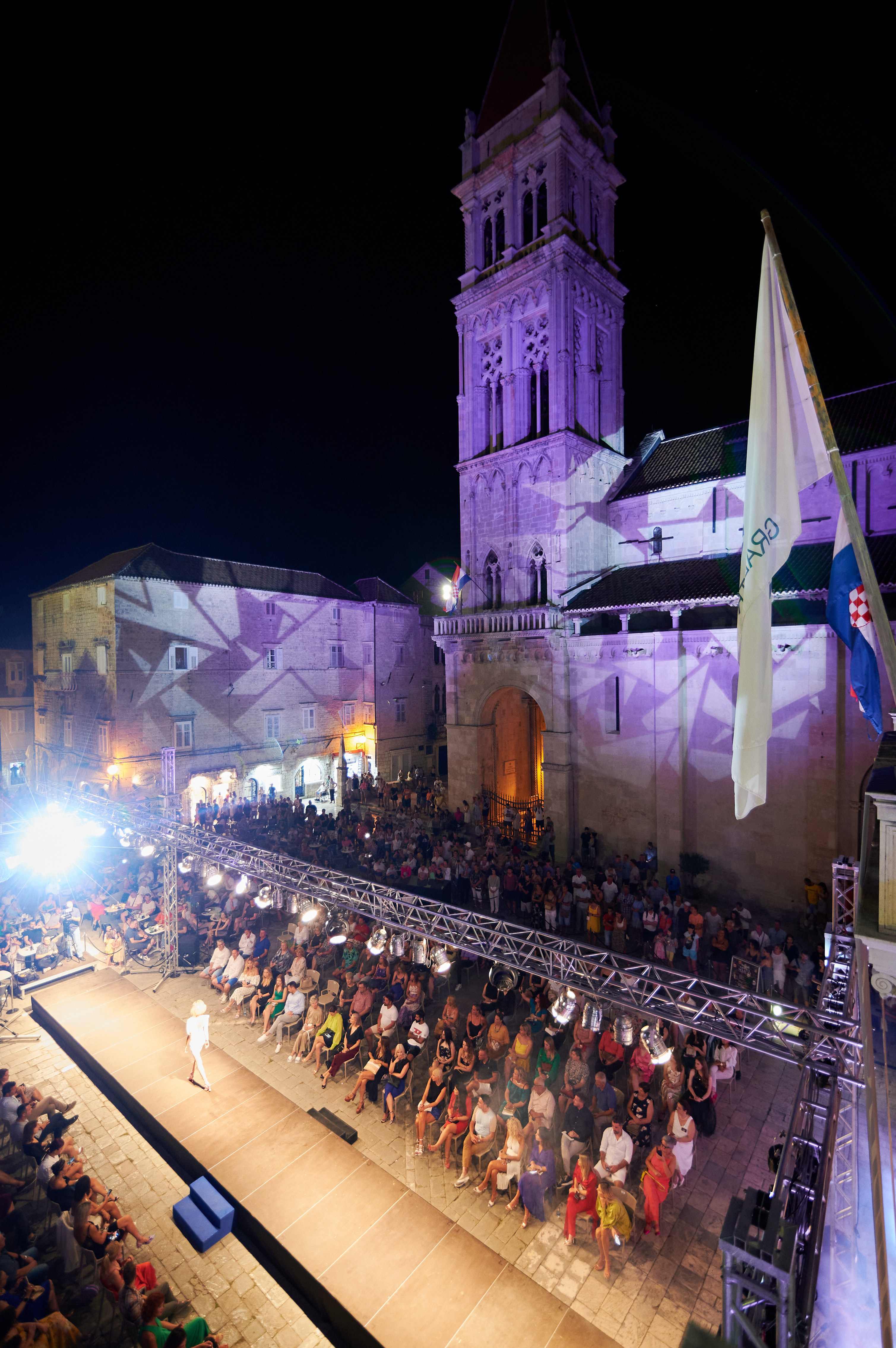 Krié Design i Vortex Strings priredili spektakl u Trogiru