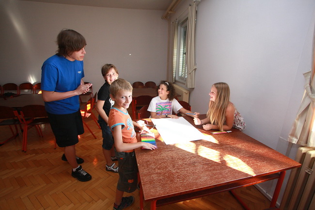 Zemlja bez granica 2010: radionica Kamera ide akcija foto: Angelo Virag Zemlja bez granica 2010: radionica Kamera ide akcija foto: Angelo Virag