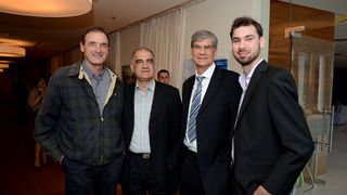 Hrvatska se sjeća košarkaške legende Krešimira Ćosića koji nas je prerano napustio prije 20 godina. Svečanom večerom u Falkensteinerovom hotelu Iadera u Petrčanima, obitelj Krešimira Ćosića – supruga Ljerka, kćerke Ana i Iva te sin Petar Krešimir, brojni Hrvatska se sjeća košarkaške legende Krešimira Ćosića koji nas je prerano napustio prije 20 godina. Svečanom večerom u Falkensteinerovom hotelu Iadera u Petrčanima, obitelj Krešimira Ćosića – supruga Ljerka, kćerke Ana i Iva te sin Petar Krešimir, brojni