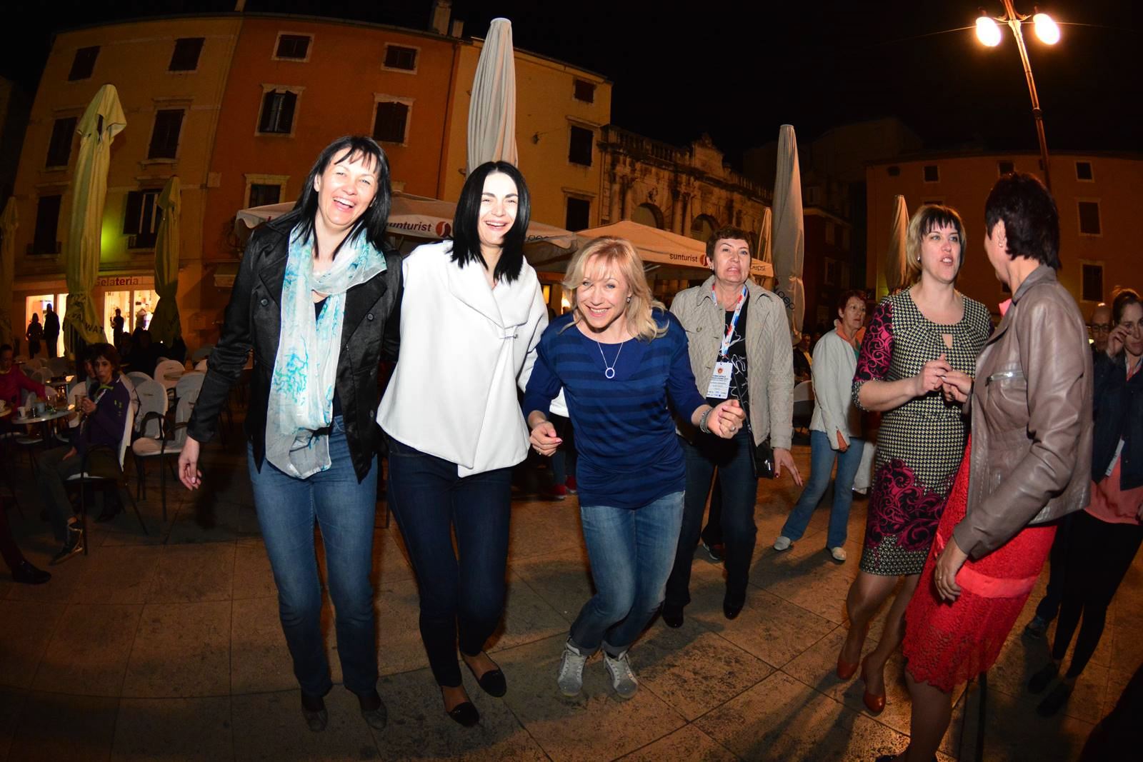 FIMBA After party na Narodnom trgu uz bend Songbusters FIMBA After party na Narodnom trgu uz bend Songbusters