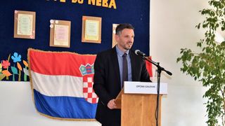 Dan Općine Galovac: Župan Longin otvorio Dom kulture Dan Općine Galovac: Župan Longin otvorio Dom kulture