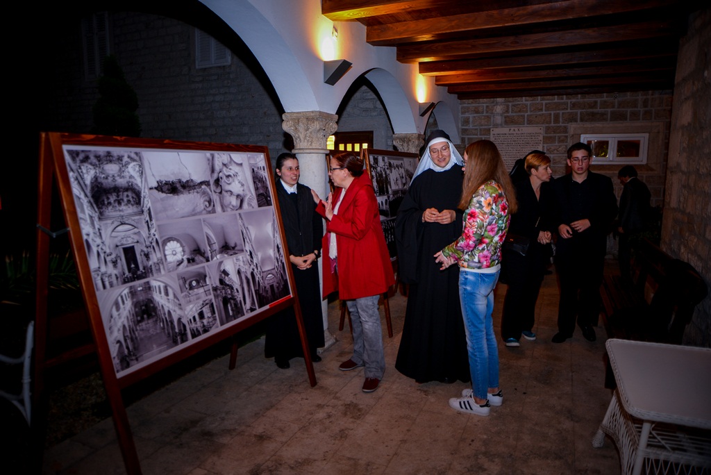 Nadbiskup Puljić predvodio svečano misno slavlje u crkvi. sv. Marije u sklopu obilježavanja 950. obljetnice spomena samostana. Foto: Iva Perinčić