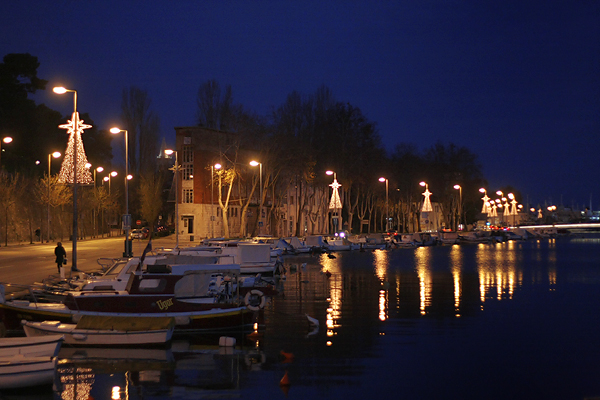 Božićni ukrasi u Zadru Božićni ukrasi u Zadru
