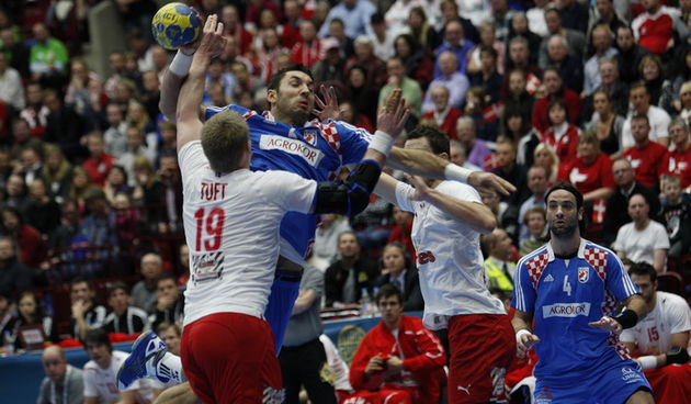 Malmo, 200111. Malmo Arena.  22. Svjetsko rukometno prvenstvo, utakmica izmedju Hrvatske i Danske. Na fotografiji: Blazenko Lackovic. Foto: Ante Cizmic / CROPIX