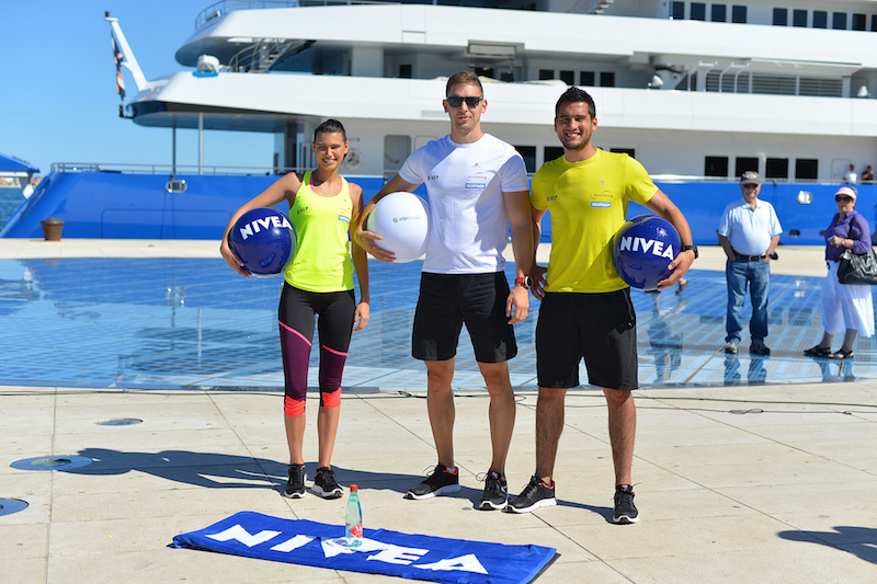 Stotinu vježbača na jutarnjem treningu Aktivne Hrvatske pozdravilo sunce Stotinu vježbača na jutarnjem treningu Aktivne Hrvatske pozdravilo sunce
