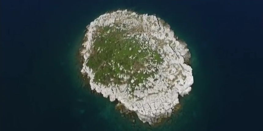 Otočić Gnalić u Pašmanskom kanalu