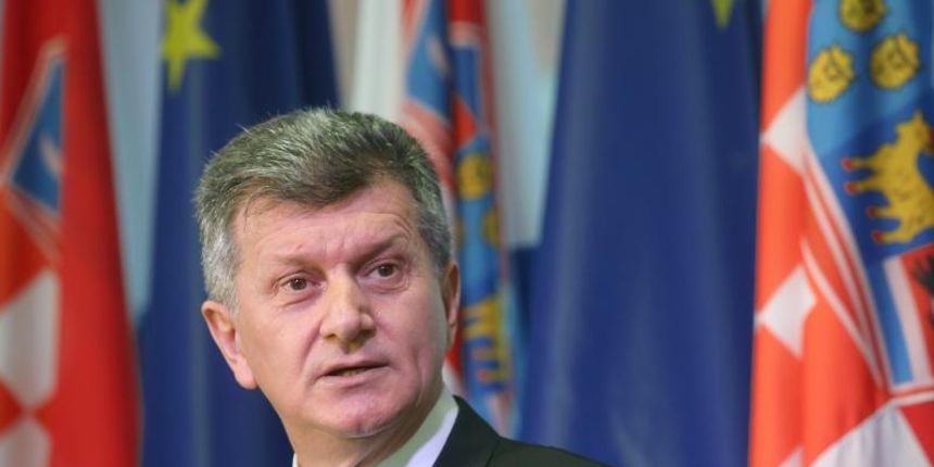 Prostorije Hrvatske matice iseljenika, Zagreb – Objavljivanje kandidature Milana Kujundzica za predsjednika Republike Hrvatske. Milan Kujundzic. Photo: Igor Kralj/PIXSELL Prostorije Hrvatske matice iseljenika, Zagreb – Objavljivanje kandidature Milana Kujundzica za predsjednika Republike Hrvatske. Milan Kujundzic. Photo: Igor Kralj/PIXSELL