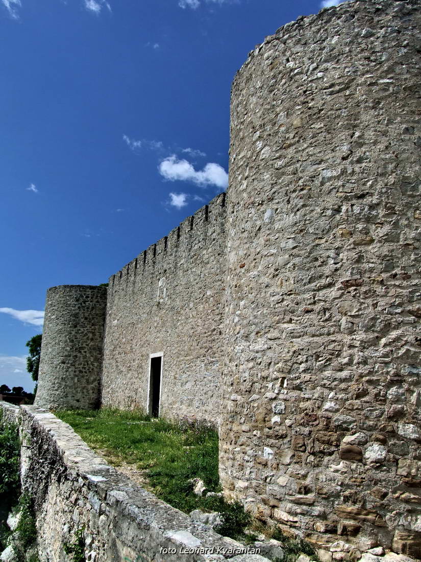 Benkovac – kaštel Benković, foto: Leonard Kvarantan Benkovac – kaštel Benković, foto: Leonard Kvarantan