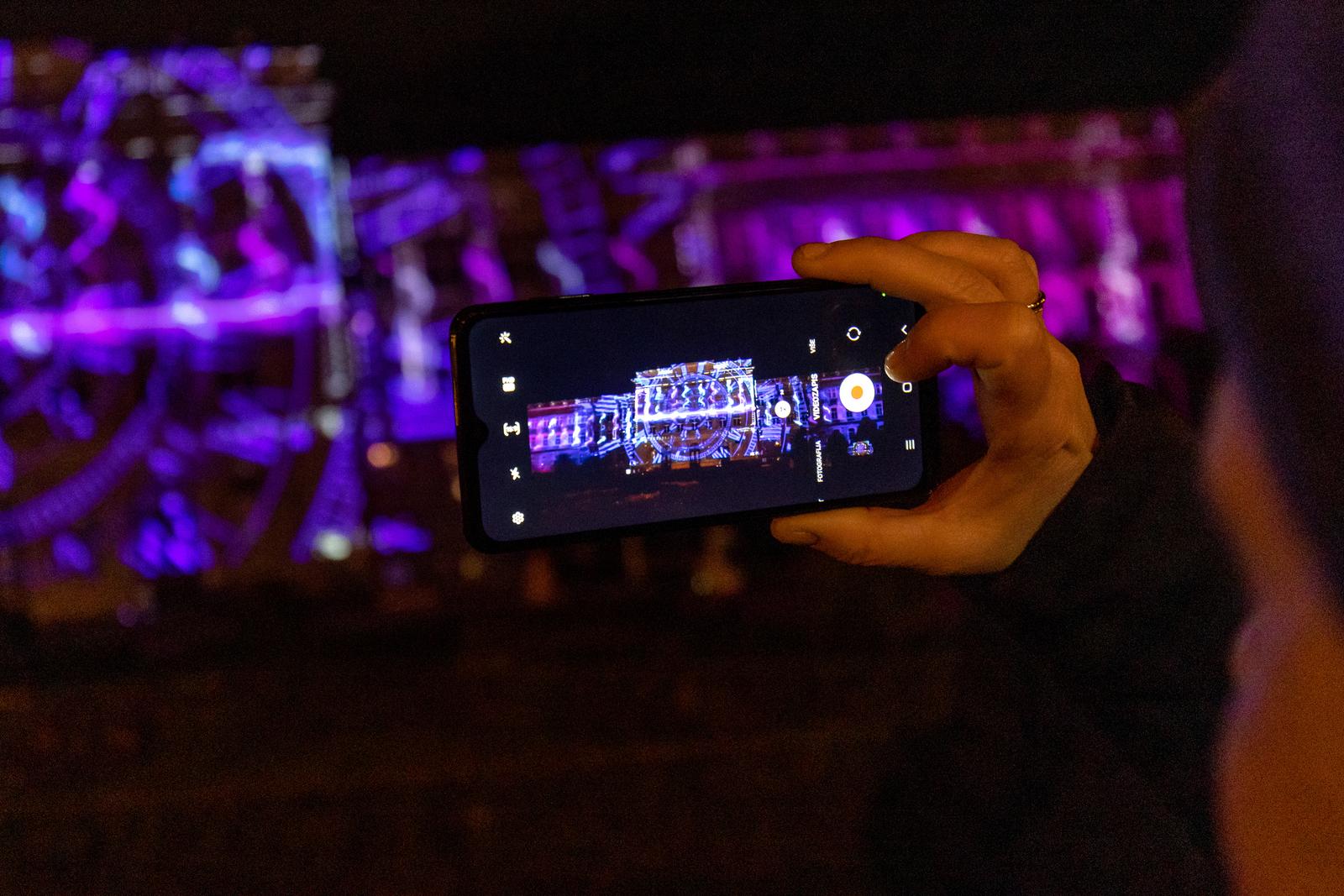 Festival svjetla – Instalacija Odd Dynamics na pročelju muzeja Mimara
