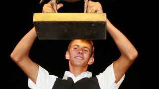 U Tribunju su održane 49. po redu magareće trke na kojima je sudjelovalo 12 jahača, a pobjedu je odnio Roko Popov na magarcu Renault 4. Photo: Duško Jaramaz/PIXSELL U Tribunju su održane 49. po redu magareće trke na kojima je sudjelovalo 12 jahača, a pobjedu je odnio Roko Popov na magarcu Renault 4. Photo: Duško Jaramaz/PIXSELL