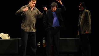 Predstava “Art” u HNK Zadar, foto: Nenad Marčev Predstava “Art” u HNK Zadar, foto: Nenad Marčev