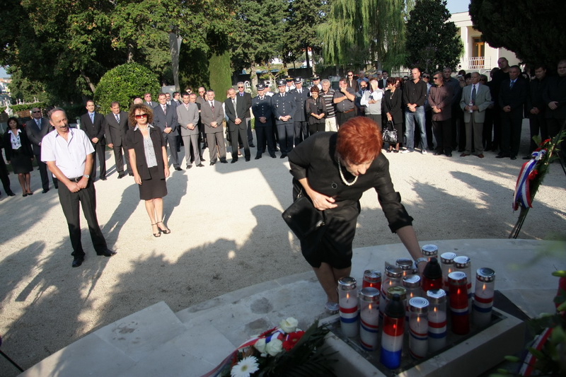 Image 1054207 (auto)