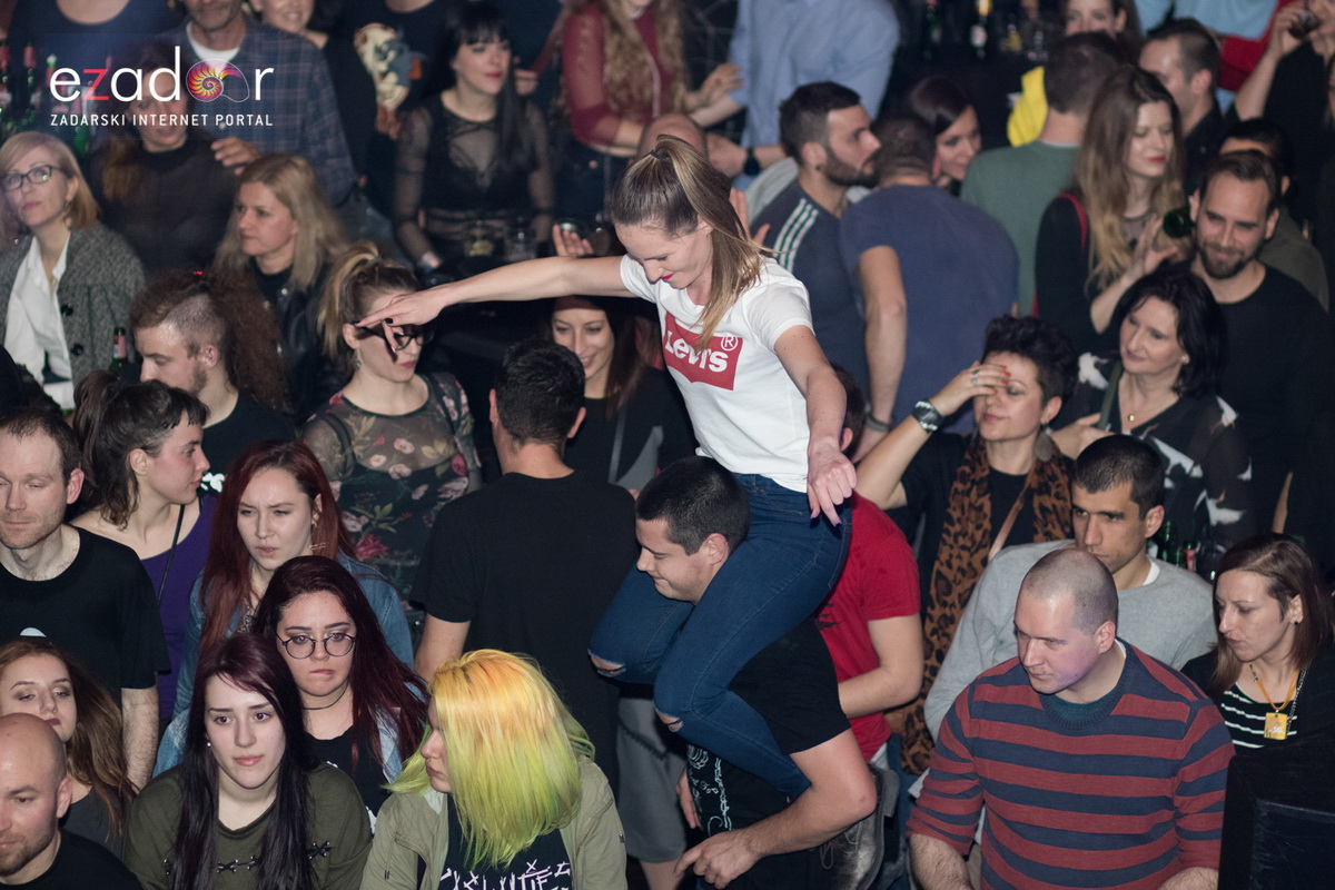 Hladno pivo @ Arsenal Zadar Hladno pivo @ Arsenal Zadar