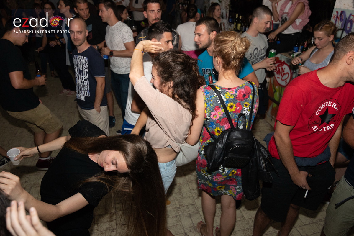 KvartArt 2018.: Art buvljak & koncert Nipplepeoplea