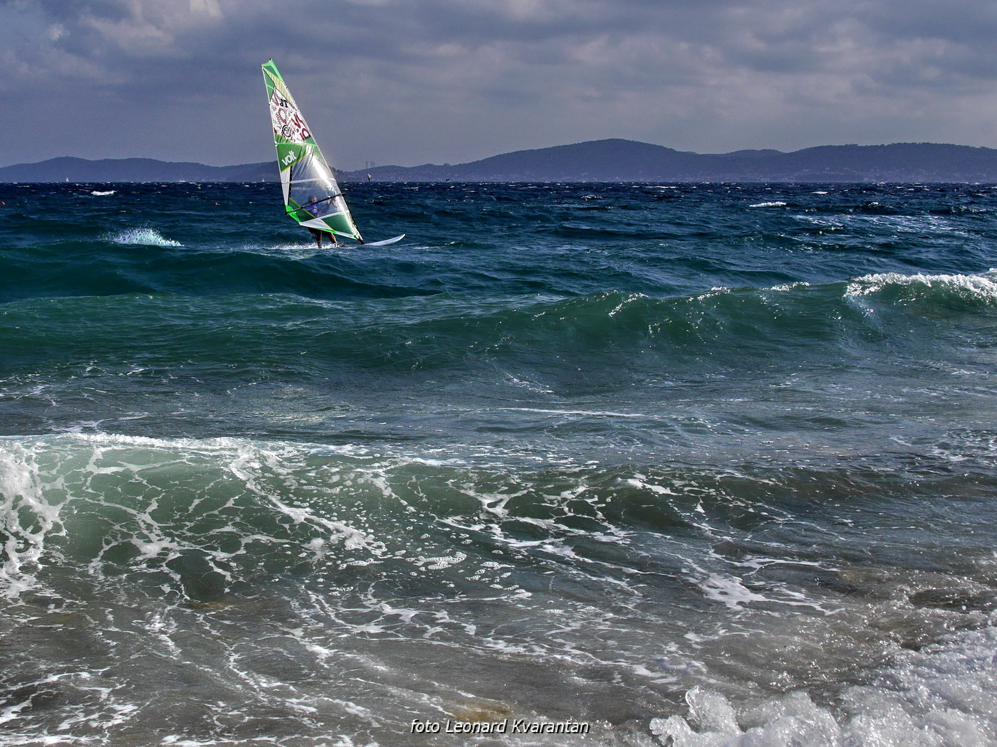 Surferi i kiteri došli na svoje pred neveru
