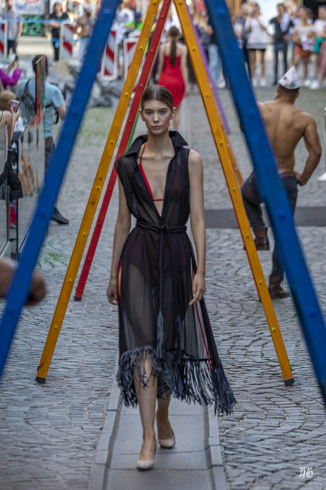 Ulična modna revija #INSPIREDBYART by Hippy Garden Ulična modna revija #INSPIREDBYART by Hippy Garden