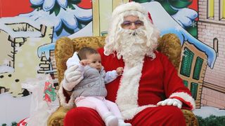 Virska dječica iz vrtića “Smješko” uživala u druženju s Djedom Mrazom Virska dječica iz vrtića “Smješko” uživala u druženju s Djedom Mrazom