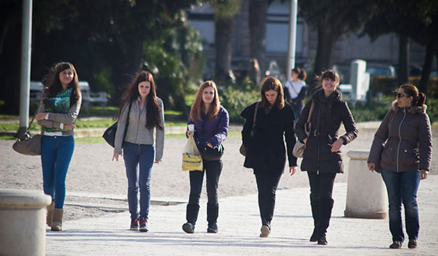 Đir po gradu 27. studenog 2012., mladi, djevojke, studentice (foto:Saša Čuka)