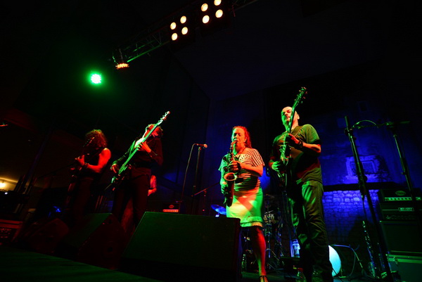 Svaki koncert Kultur shocka u Zadru posebna je priča. Tako je bilo i sinoć na Poljani Branka Stojakovića!