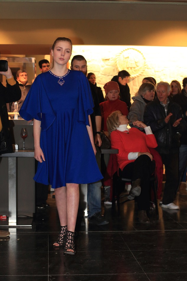 Šibenska Noć Muzeja:Povijest pretočena u originalne modne kreacije Karmen Herceg Šibenska Noć Muzeja:Povijest pretočena u originalne modne kreacije Karmen Herceg