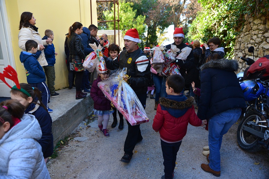Zadarske Beštije posjetile mališane DV Latica, Foto: Iva Perinčić Zadarske Beštije posjetile mališane DV Latica, Foto: Iva Perinčić