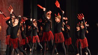 Plesna udruga Gesta: Bajka.hr