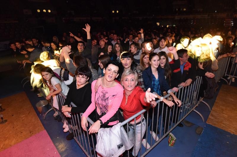 Na Višnjiku su, u sklopu turneje “Tri kralja zabave”, koncert održali Jasmin Stavros, Dražen Zečić i Mladen Grdović, foto: Dino Stanin/PIXSELL Na Višnjiku su, u sklopu turneje “Tri kralja zabave”, koncert održali Jasmin Stavros, Dražen Zečić i Mladen Grdović, foto: Dino Stanin/PIXSELL