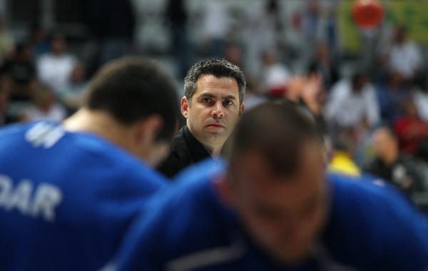 Zagreb, 180513.
Dvorana Kresimira Cosica. Kosarkaska utakmica polufinala doigravanja za prvaka Hrvatske (1 utakmica) izmedju KK Zadar i KK Cedevita.
Na fotografiji: trener Zadra Ante Nazor.
Foto: Jure Miskovic / CROPIX Zagreb, 180513.
Dvorana Kresimira Cosica. Kosarkaska utakmica polufinala doigravanja za prvaka Hrvatske (1 utakmica) izmedju KK Zadar i KK Cedevita.
Na fotografiji: trener Zadra Ante Nazor.
Foto: Jure Miskovic / CROPIX