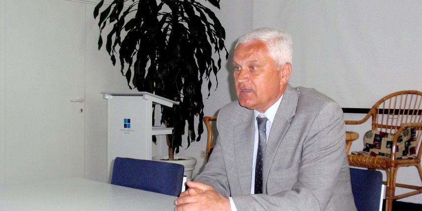 OLYMPUS DIGITAL CAMERA OLYMPUS DIGITAL CAMERA