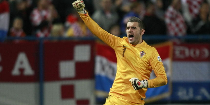 Osijek, 161012.
Stadion Gradski vrt.
Utakmica 4.kola A skupine,kvalifikacijska utakmica za odlazak na Svjetsko prvenstvo u Brazilu. Utakmica Hrvatska – Wales.
Na fotografiji: Stipe Pletikosa
Foto: Ronald Gorsic / CROPIX Osijek, 161012.
Stadion Gradski vrt.
Utakmica 4.kola A skupine,kvalifikacijska utakmica za odlazak na Svjetsko prvenstvo u Brazilu. Utakmica Hrvatska – Wales.
Na fotografiji: Stipe Pletikosa
Foto: Ronald Gorsic / CROPIX