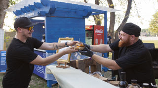 Zadarski Picnic predstavio zanimljive street food poslastice poput “goveđih obraza” Zadarski Picnic predstavio zanimljive street food poslastice poput “goveđih obraza”