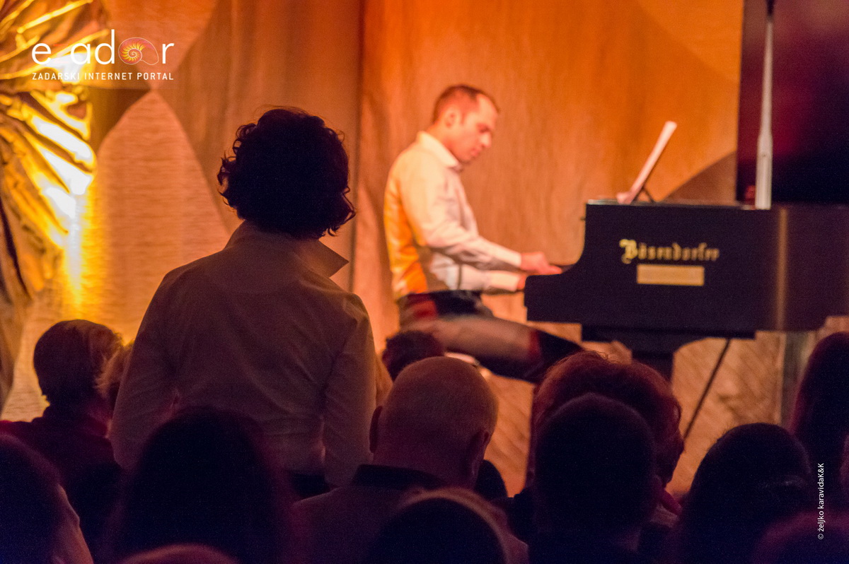 Glazbena šetnja Parizom: Katarina Livljanić i Danijel Detoni Glazbena šetnja Parizom: Katarina Livljanić i Danijel Detoni