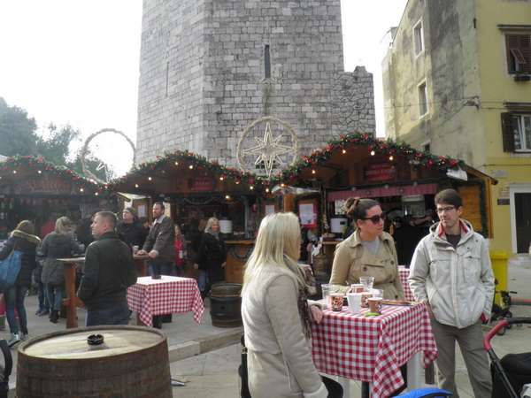 OLYMPUS DIGITAL CAMERA OLYMPUS DIGITAL CAMERA