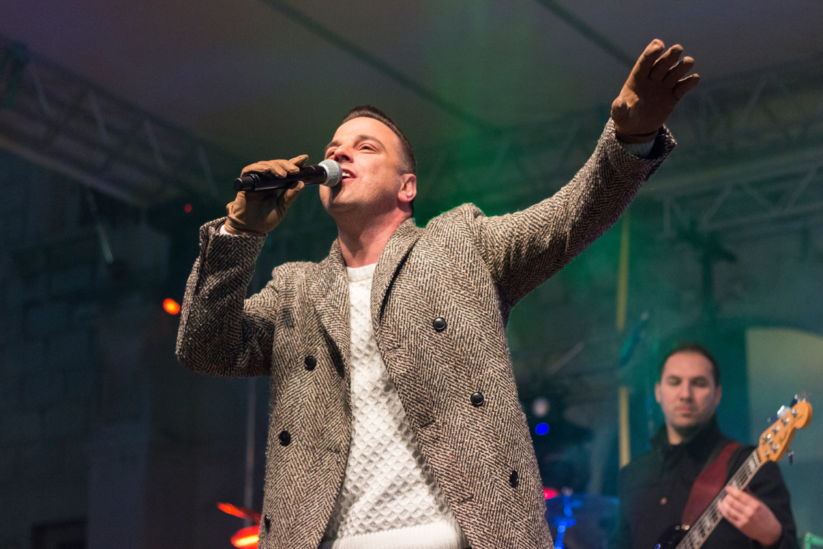 Doček 2017: Najluđa noć na zadarskom Poluotoku privukla više tisuća Zadrana i gostiju Doček 2017: Najluđa noć na zadarskom Poluotoku privukla više tisuća Zadrana i gostiju