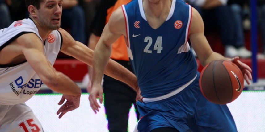 Zagreb, 111110. Kosarkaski centar Drazen Petrovic, Savska. Kosarkaska utakmica 4.kola C skupine Eurolige, Cibona – Cholet. Na fotografiji: Karlo Vragovic. Foto: Ronald Gorsic / CROPIX Zagreb, 111110. Kosarkaski centar Drazen Petrovic, Savska. Kosarkaska utakmica 4.kola C skupine Eurolige, Cibona – Cholet. Na fotografiji: Karlo Vragovic. Foto: Ronald Gorsic / CROPIX