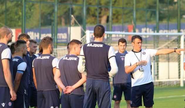 Igraci Hajduka odradili trening s novim trenerom Damirom Buricem. Photo: Ivo Cagalj/PIXSELL
