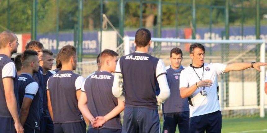 Igraci Hajduka odradili trening s novim trenerom Damirom Buricem. Photo: Ivo Cagalj/PIXSELL Igraci Hajduka odradili trening s novim trenerom Damirom Buricem. Photo: Ivo Cagalj/PIXSELL