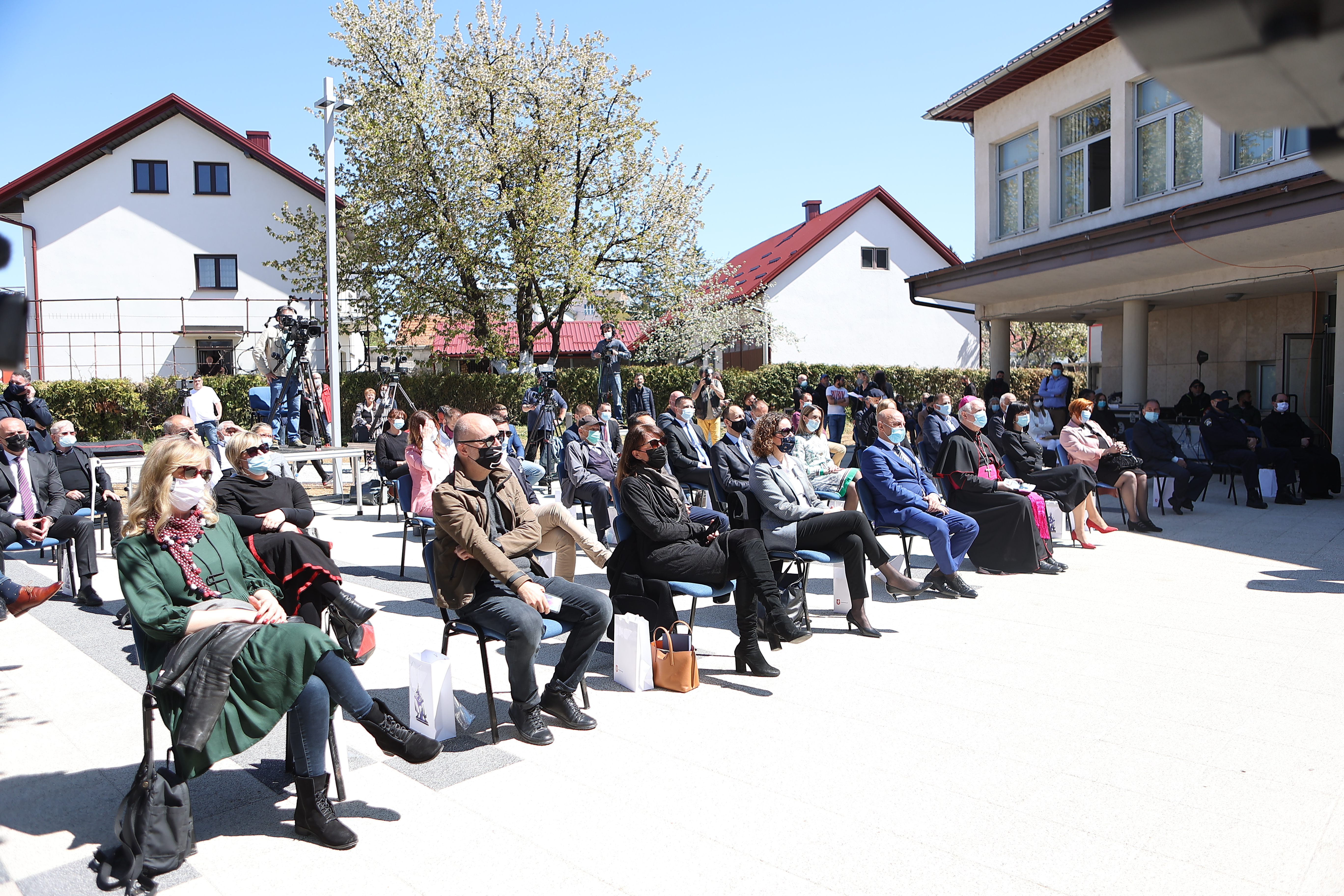 Spomenik Nikole Tesle vratio se u Gospić