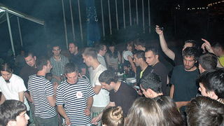 Ribarska festa zadarskih studenata u zagrebackom klubu Roko Ribarska festa zadarskih studenata u zagrebackom klubu Roko