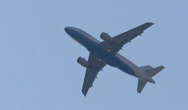 Avion (Foto: Dražen Lovrović)