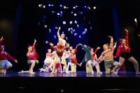 Plesna čestitka 2025.