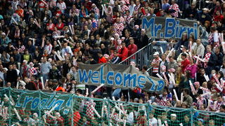 Zagreb, 050910.
Bazen Mladost na Savi.
29. Europsko prvenstvo u vaterpolu.
Hrvatska – Italija
Na fotografiji: transparent za Birria direktora LEN vaterpola.
Foto: Ronald Gorsic / CROPIX