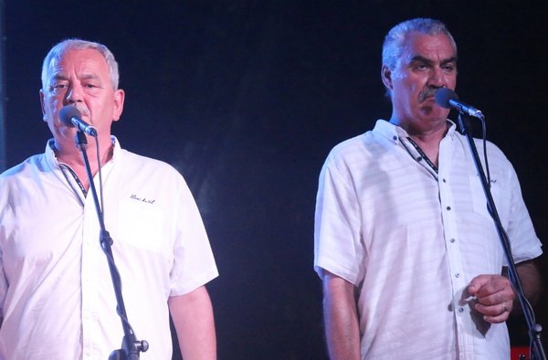 Virsko ljeto 2016: Tomislav Bralić i klapa Intrade oduševili 12 tisuća obožavatelja na virskoj rivi Virsko ljeto 2016: Tomislav Bralić i klapa Intrade oduševili 12 tisuća obožavatelja na virskoj rivi